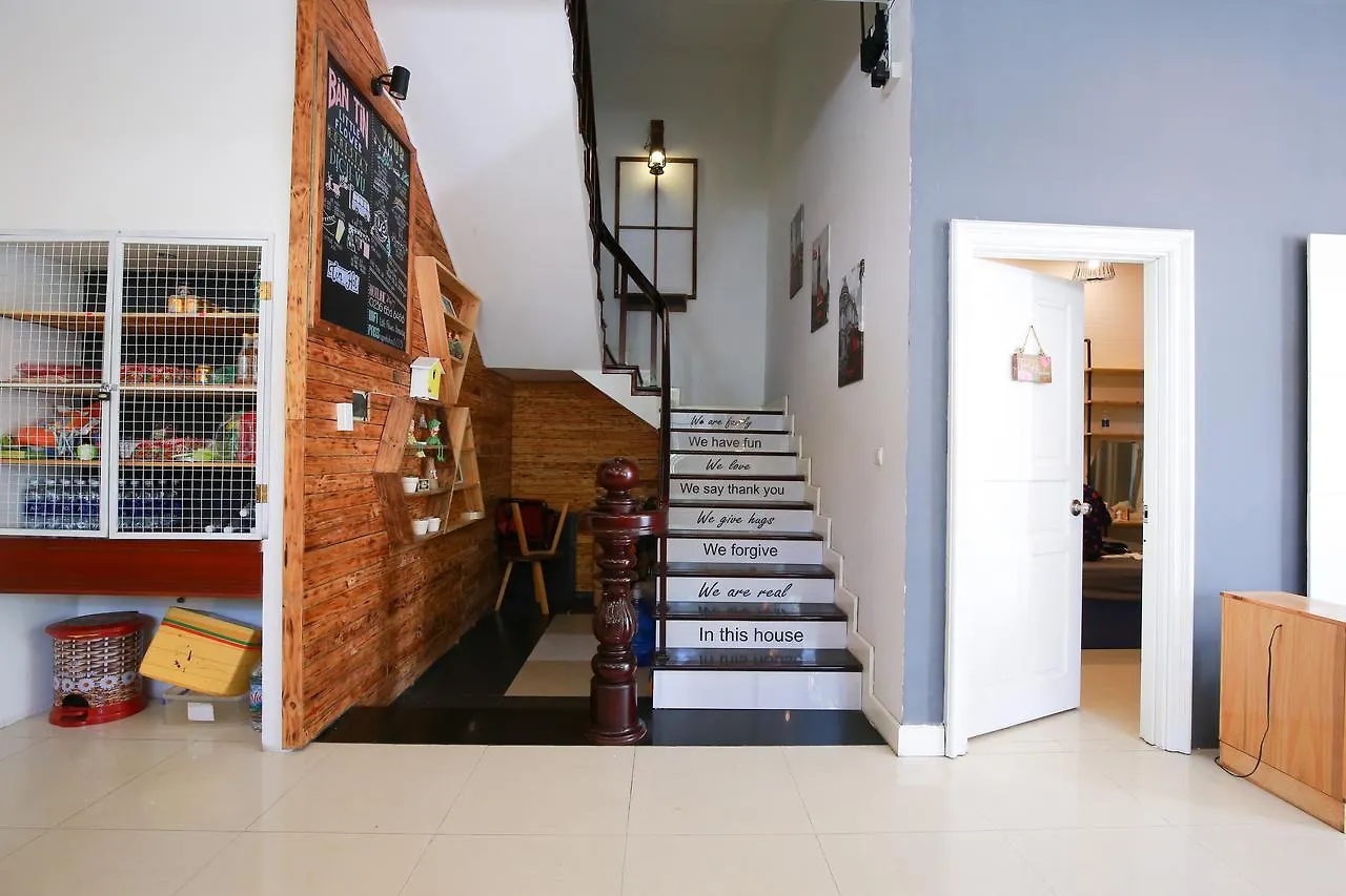 Little Flower Homestay Da Nang Son Tra Vietnam