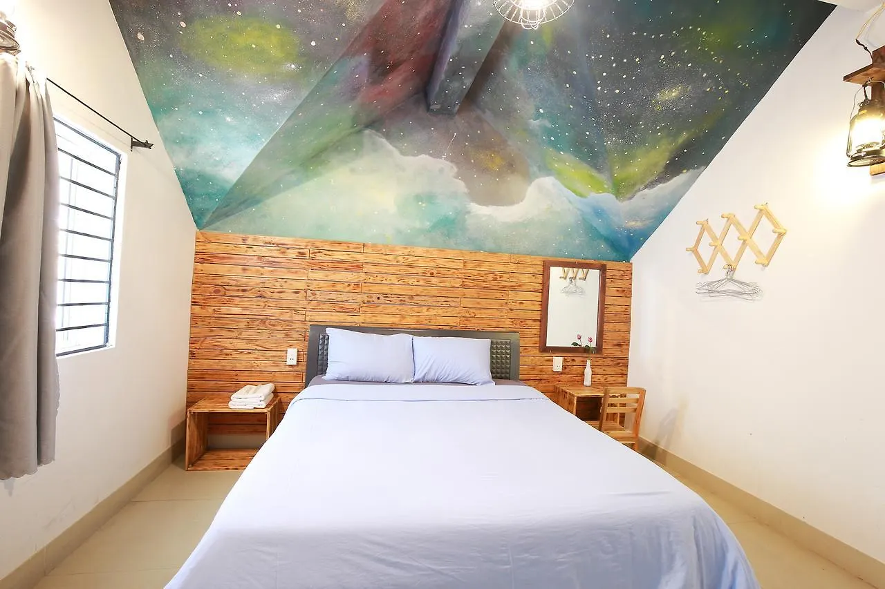 Little Flower Homestay Da Nang Son Tra 0*,
