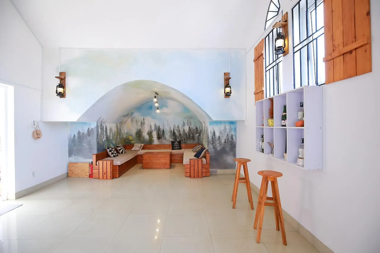 Little Flower Homestay Da Nang Son Tra Vietnam