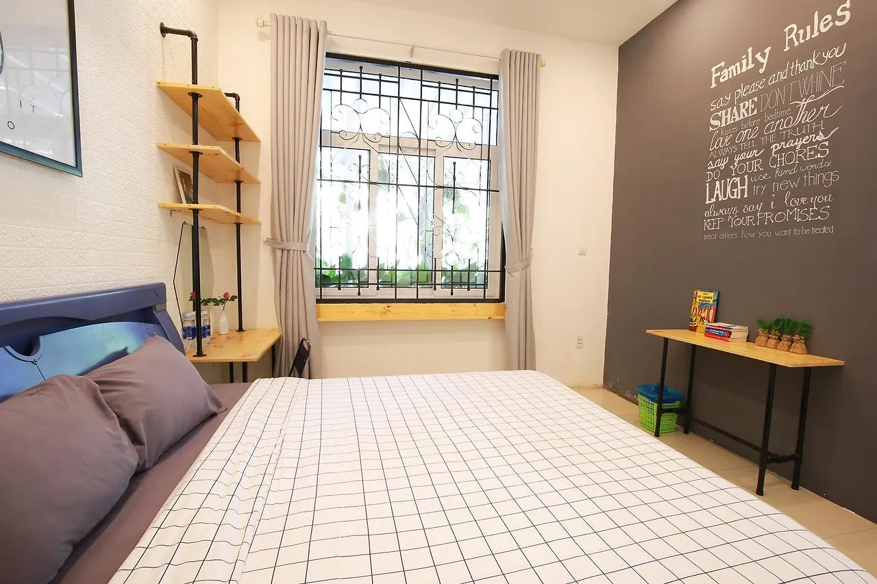 Little Flower Homestay Da Nang Son Tra